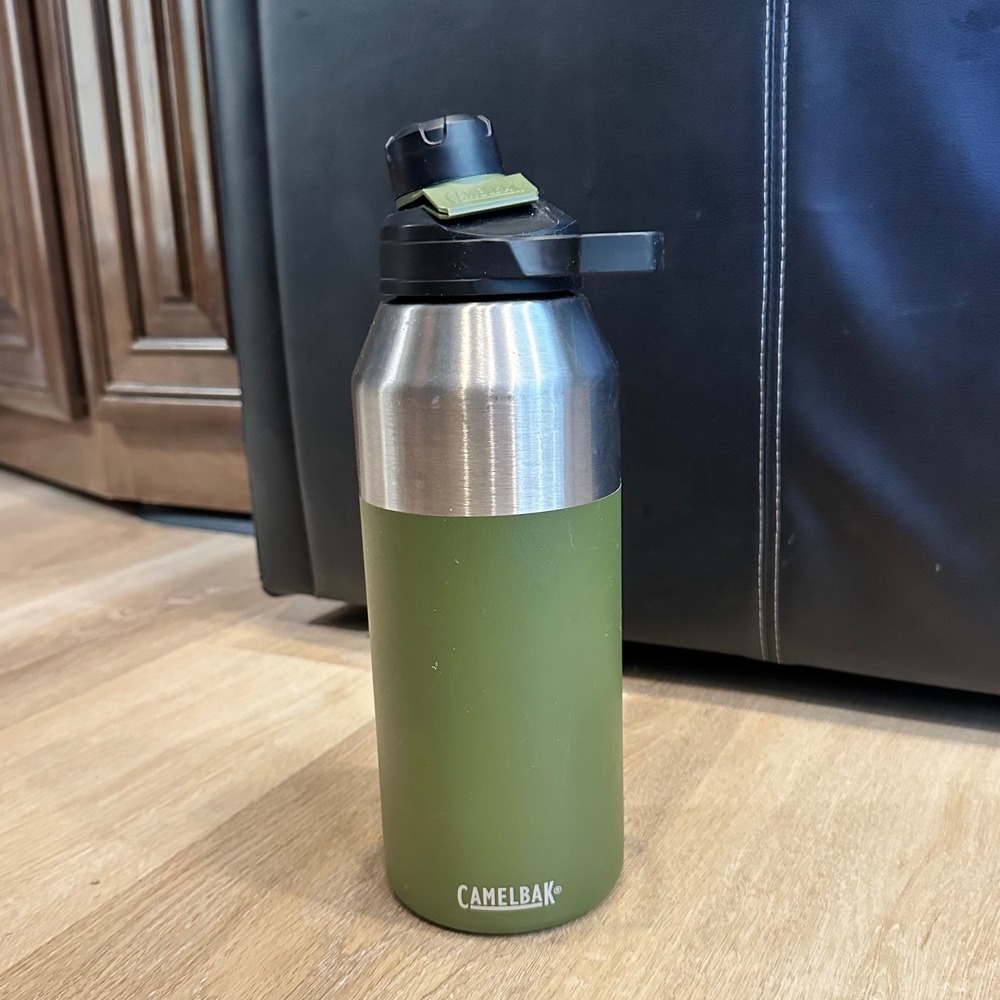 CamelBak Chute Mag 40oz Vacuum Insulated Stainless Steel Water Bottle Green